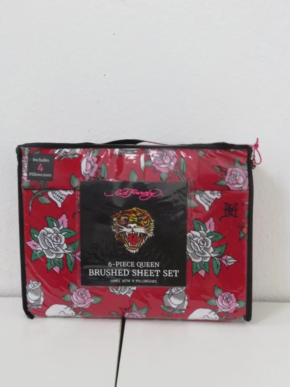 Ed Hardy 6-Piece Queen Floral Red Sheet Set